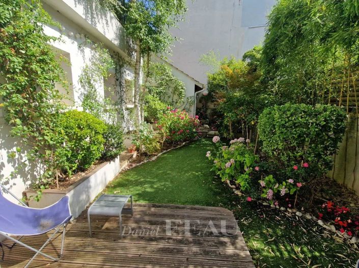 Image No.31-6 Bed House for sale