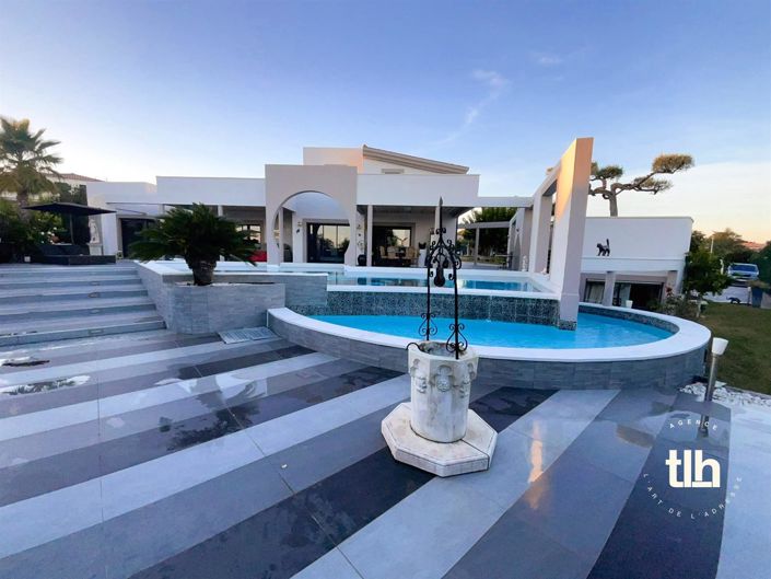 Image No.9-4 Bed Property for sale