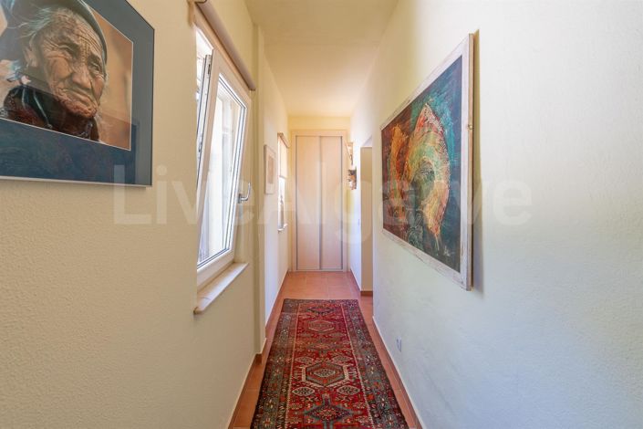 Image No.22-4 Bed House for sale