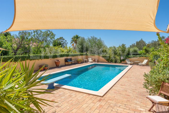 Image No.25-4 Bed House for sale