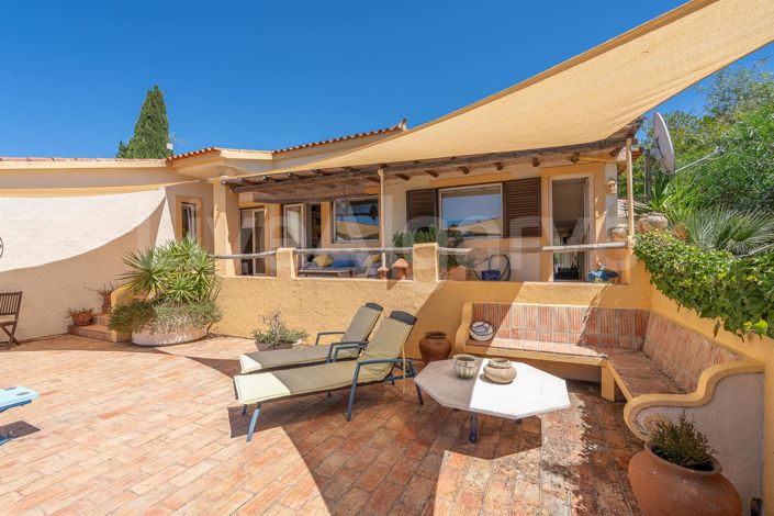 Image No.27-4 Bed House for sale