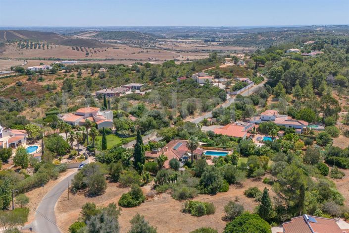 Image No.51-4 Bed House for sale