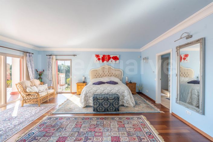 Image No.18-3 Bed House for sale