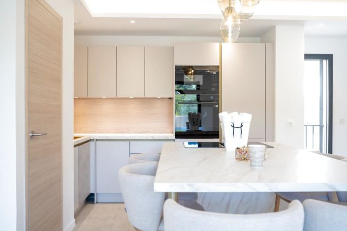 Image No.7-2 Bed Apartment for sale