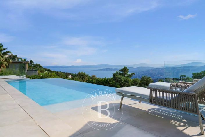 Image No.4-4 Bed House for sale