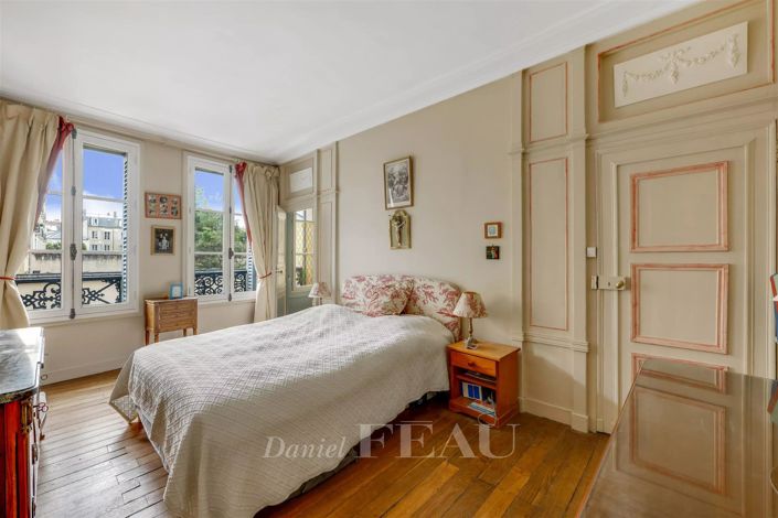 Image No.7-6 Bed House for sale