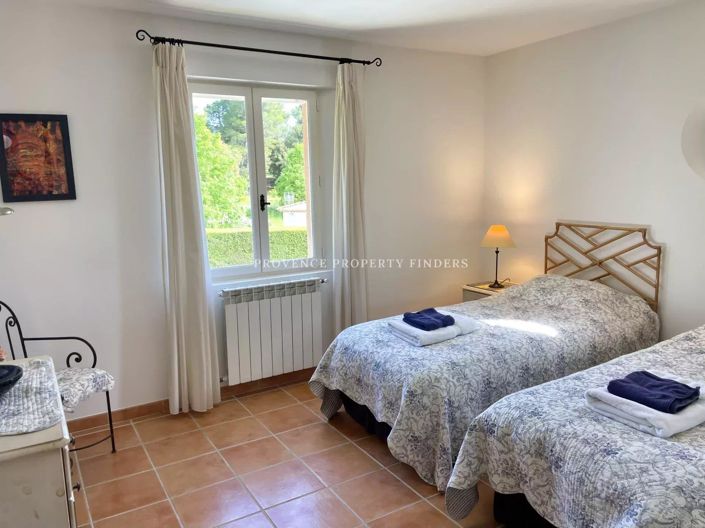 Image No.10-3 Bed House for sale