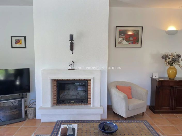 Image No.21-3 Bed House for sale