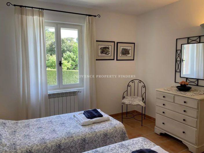 Image No.3-3 Bed House for sale