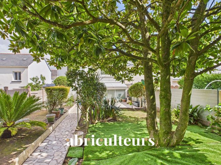 Image No.1-3 Bed House for sale