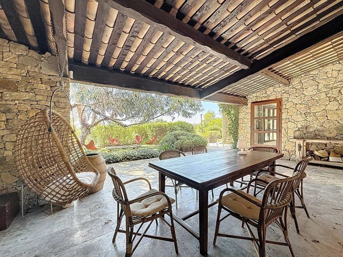 Image No.10-5 Bed House for sale