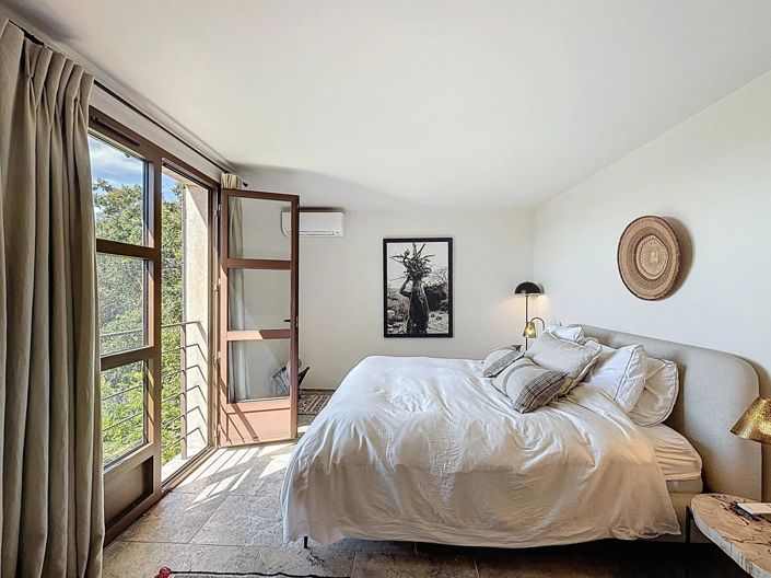 Image No.21-5 Bed House for sale