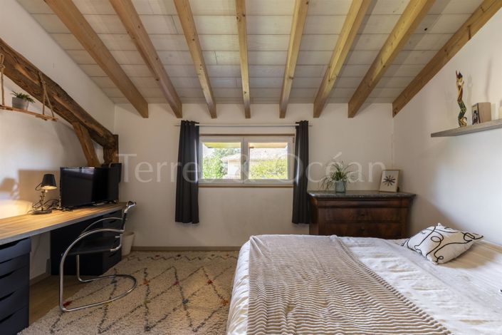 Image No.10-6 Bed House for sale