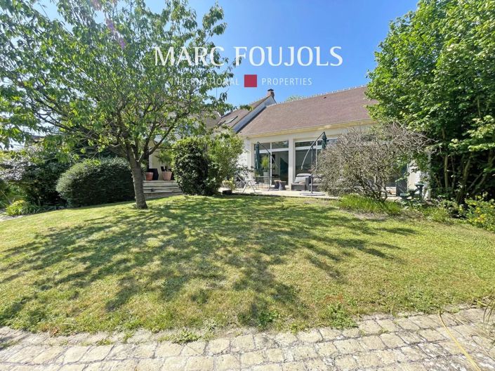 Image No.1-7 Bed House for sale