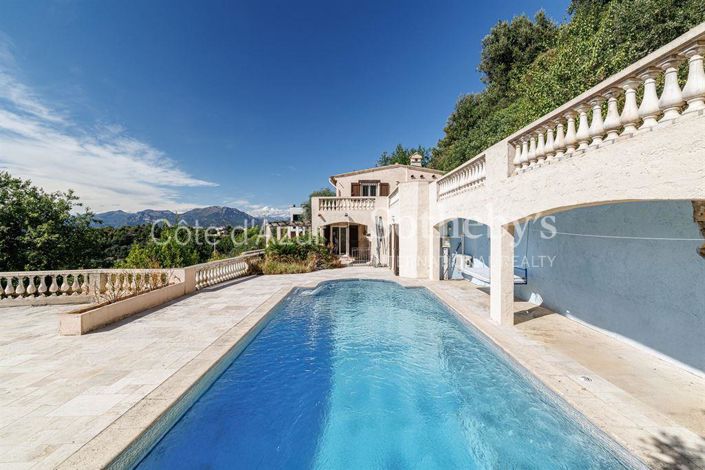 Image No.1-4 Bed House for sale
