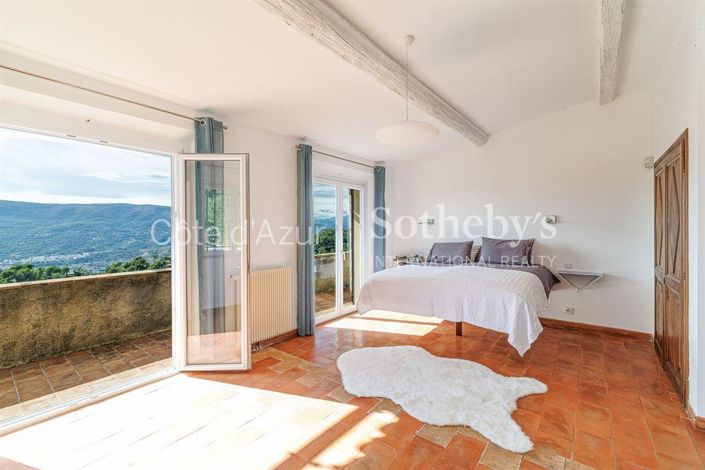 Image No.11-4 Bed House for sale