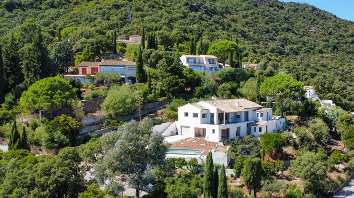 Image No.1-5 Bed House for sale