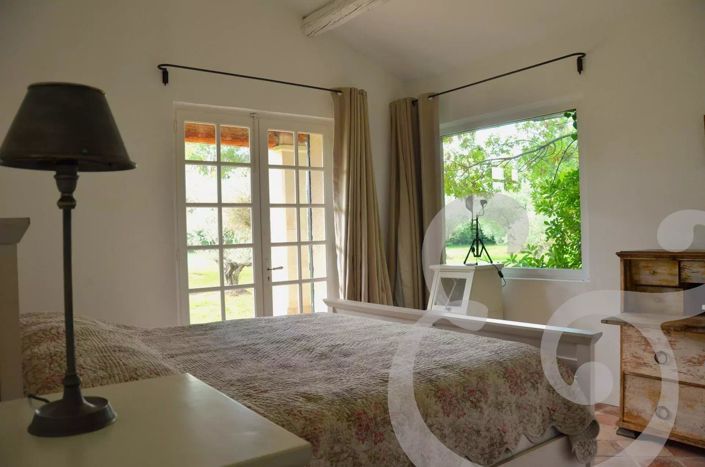 Image No.12-8 Bed House for sale