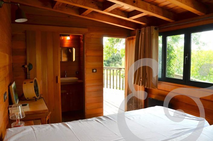 Image No.19-8 Bed House for sale