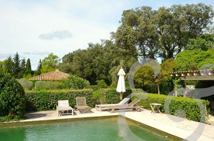 Image No.9-8 Bed House for sale