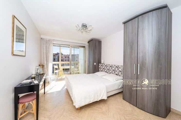 Image No.17-2 Bed Apartment for sale