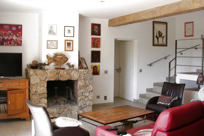 Image No.6-3 Bed House for sale