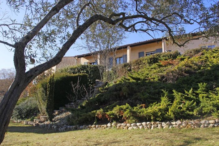 Image No.2-6 Bed House for sale