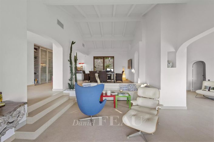 Image No.28-5 Bed House for sale