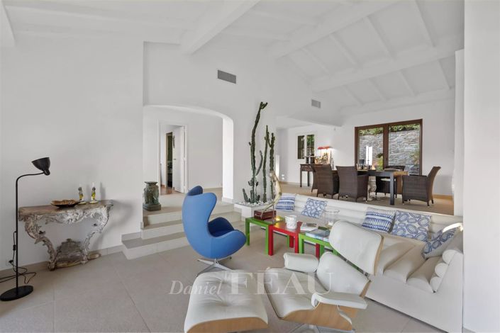 Image No.29-5 Bed House for sale