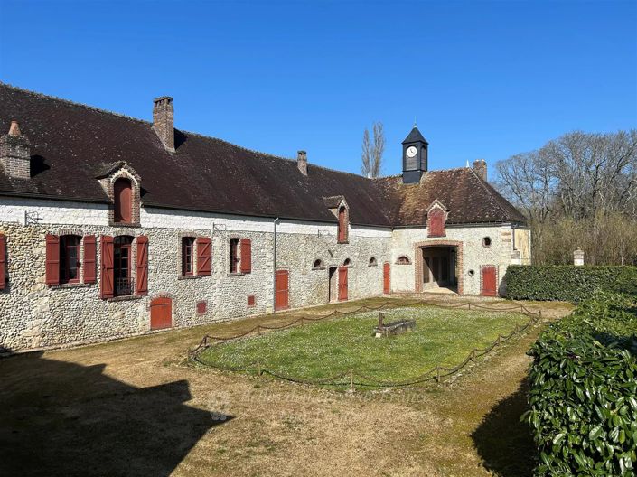 Image No.5-10 Bed House for sale