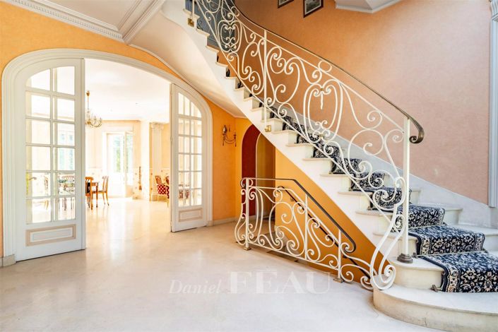 Image No.5-House for sale