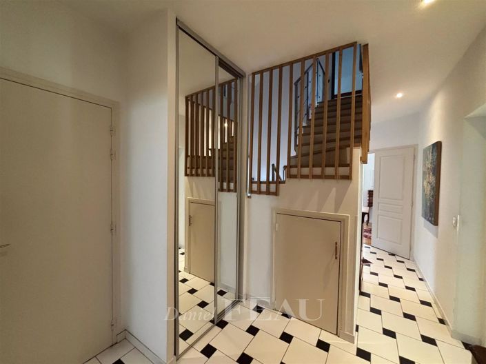 Image No.14-5 Bed House for sale