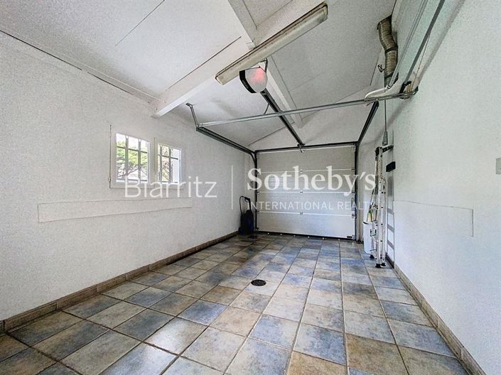 Image No.13-3 Bed House for sale