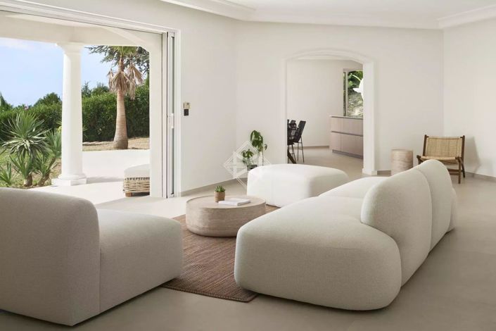 Image No.5-5 Bed House for sale