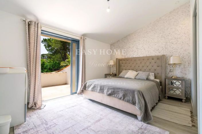 Image No.4-4 Bed House for sale