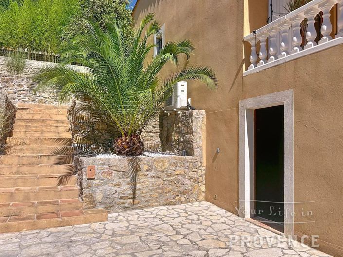 Image No.20-8 Bed House for sale