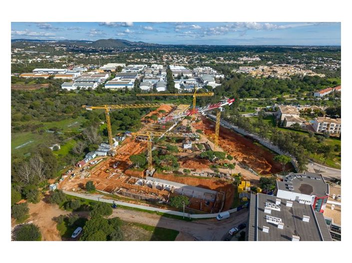 Image No.18-3 Bed Apartment for sale