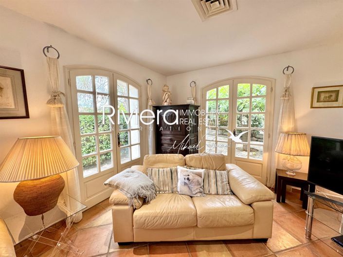 Image No.19-4 Bed House for sale