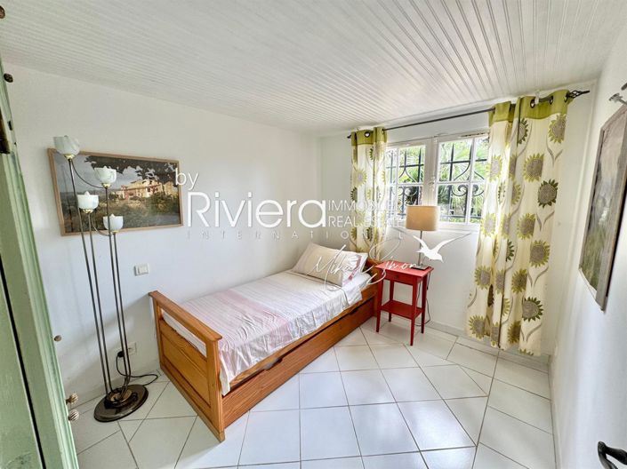 Image No.40-4 Bed House for sale