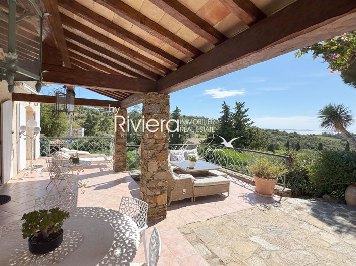 Image No.7-4 Bed House for sale