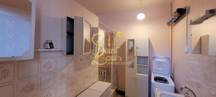 Image No.8-2 Bed House for sale