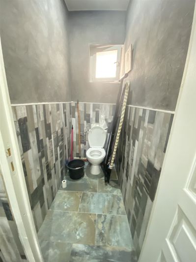 Image No.11-3 Bed House for sale