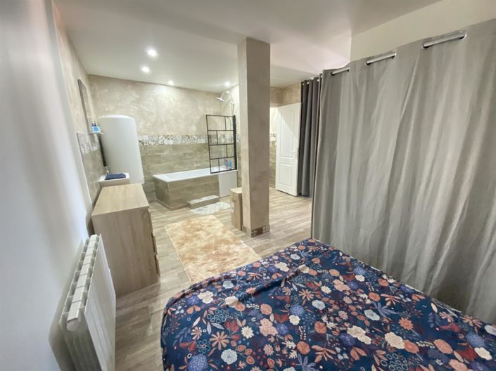 Image No.15-3 Bed House for sale