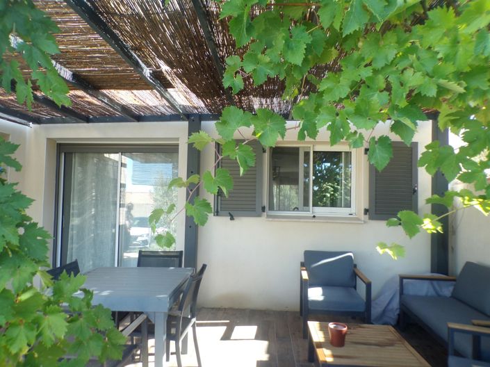 Image No.1-2 Bed House for sale