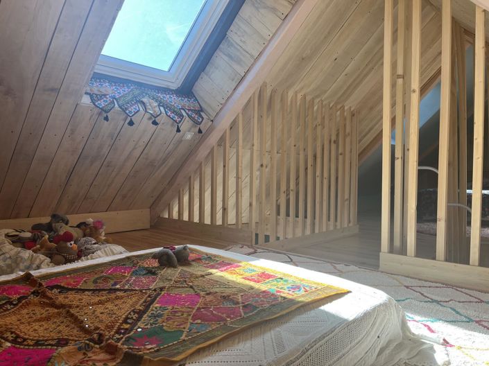 Image No.12-2 Bed House for sale