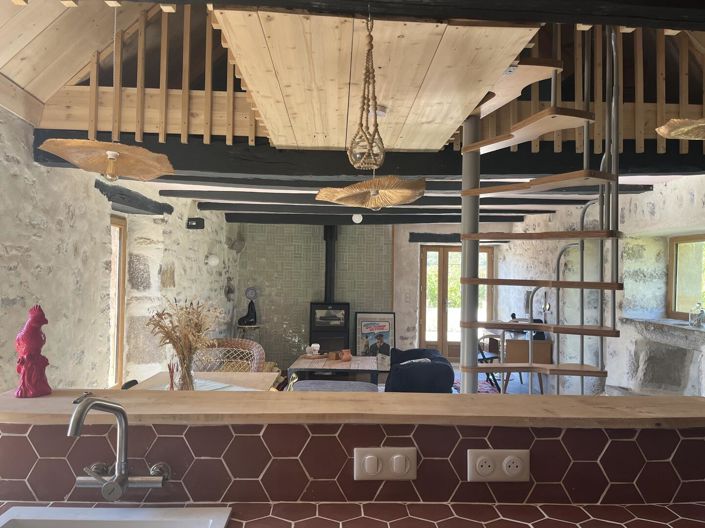 Image No.8-2 Bed House for sale