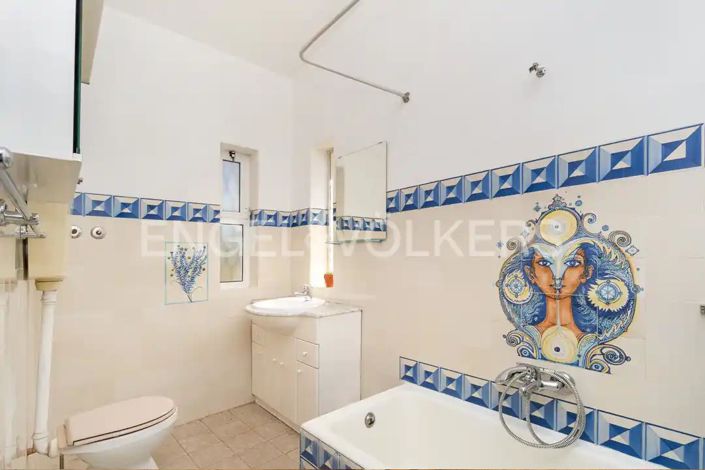 Image No.32-4 Bed House for sale