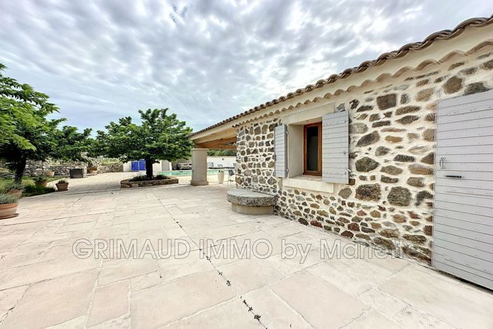 Image No.10-6 Bed House for sale