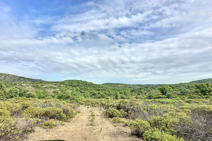 Image No.12-6 Bed House for sale