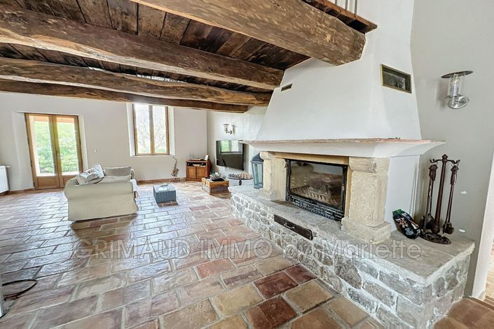 Image No.3-6 Bed House for sale